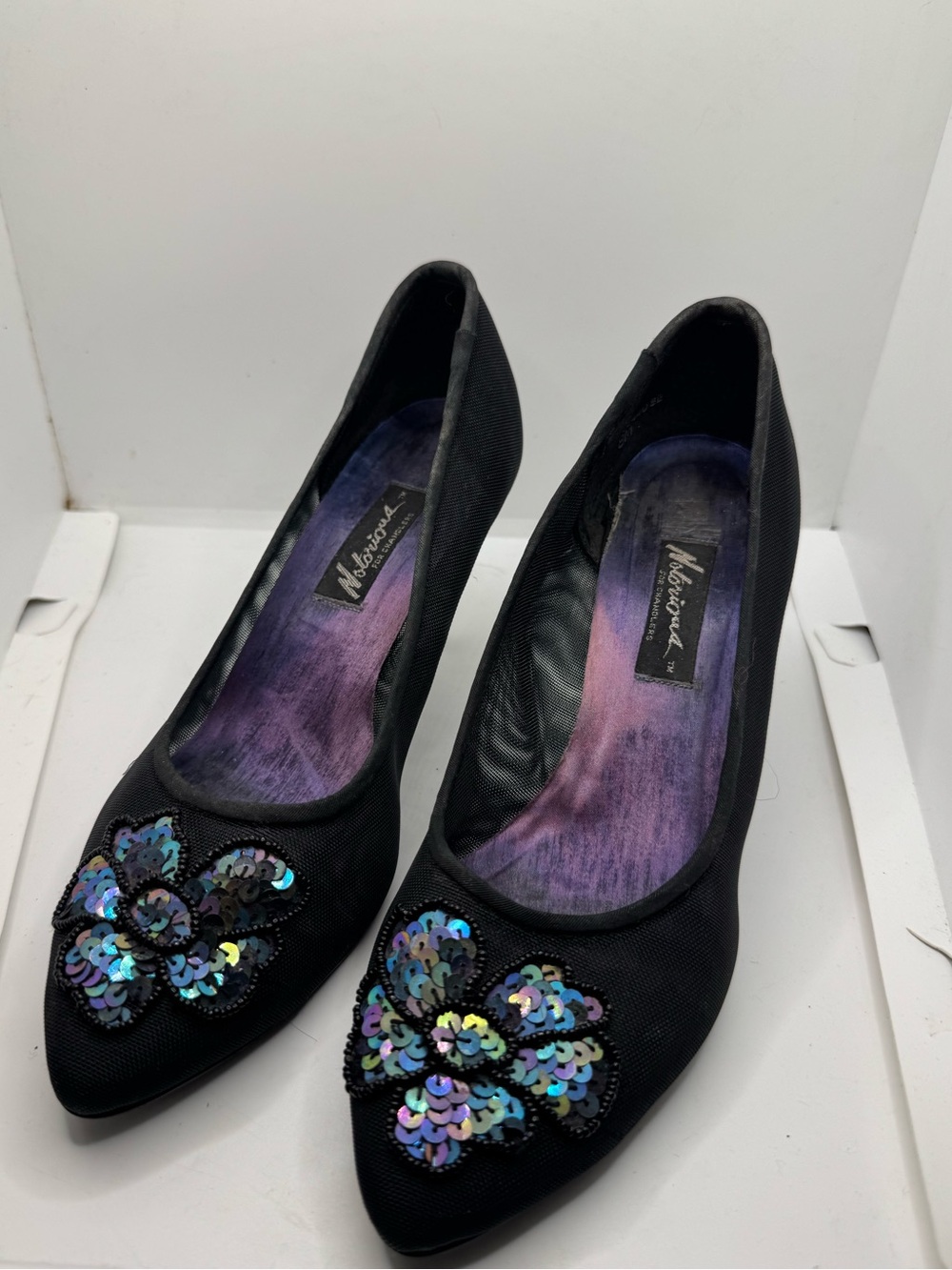 Vtg notorious heels size 8 M